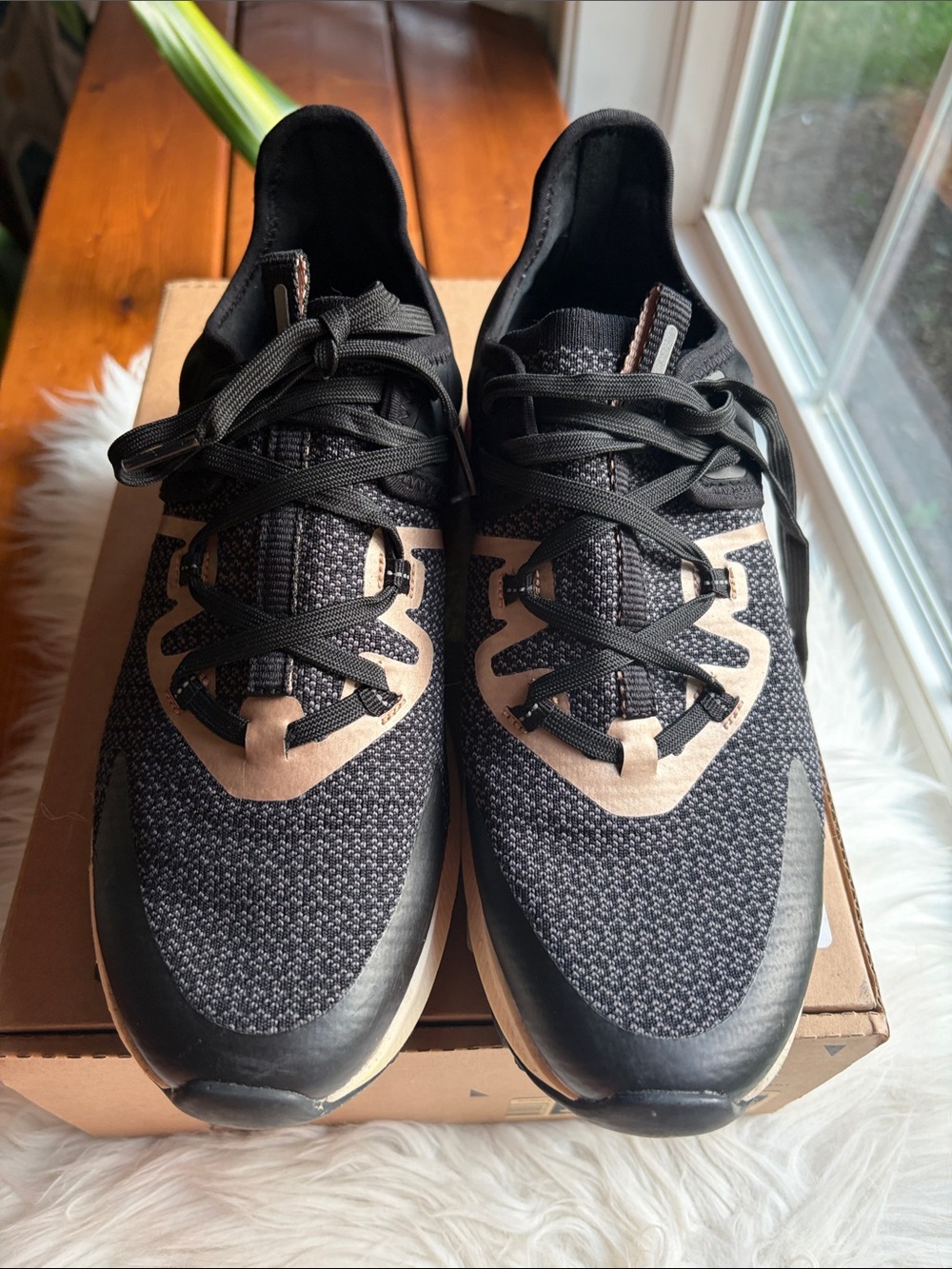 Shoes For Crews women’s Gia Sneakers with rose gold Accents
